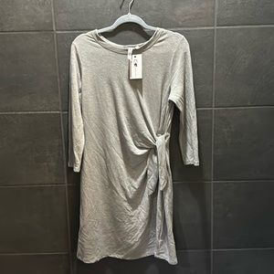 Cable & Gauge side dress